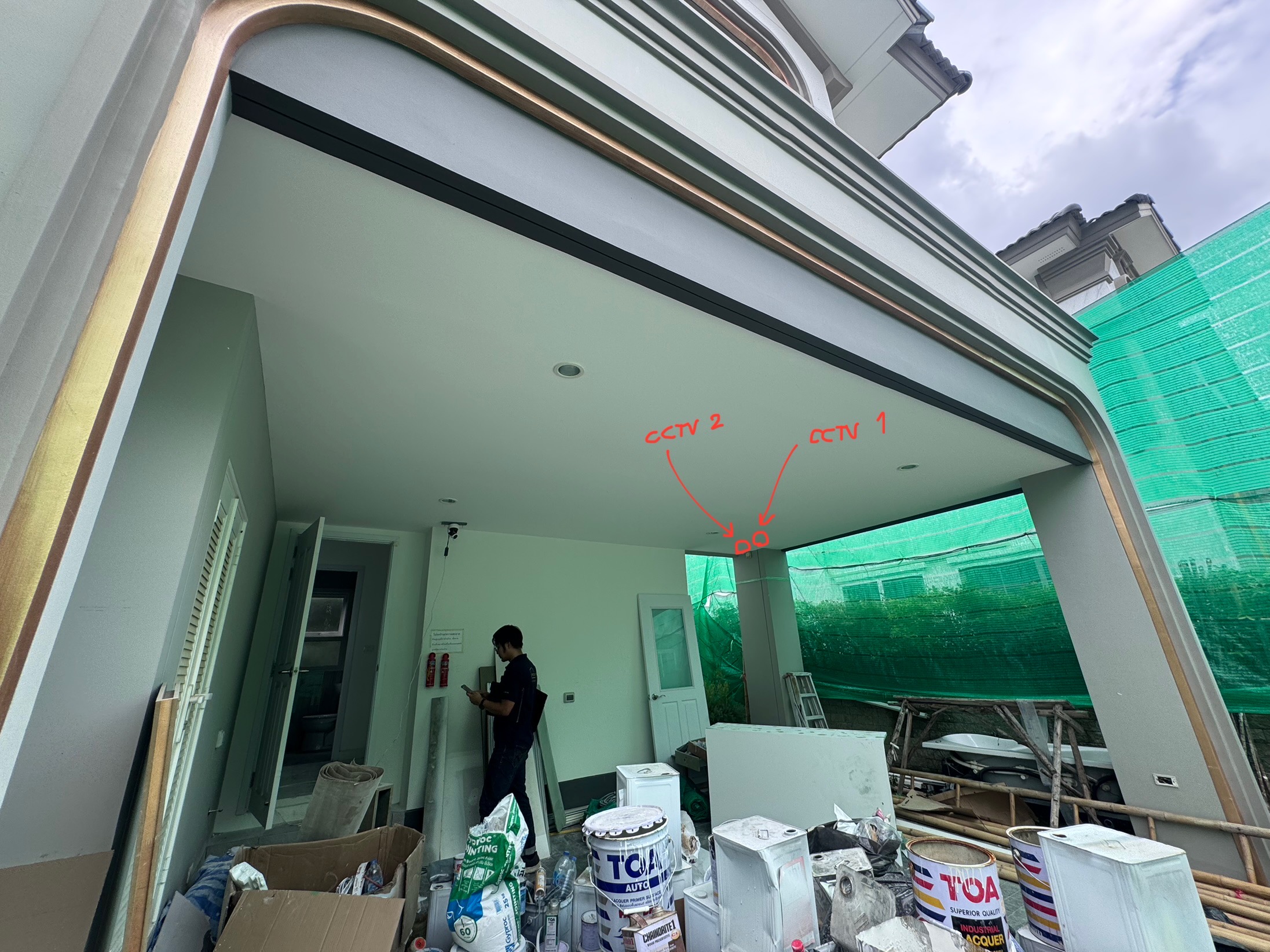 จุดติดตั้ง CCTV ที่มีการระบุตำแหน่งไว้ล่วงหน้าด้วยปากกาสีแดง